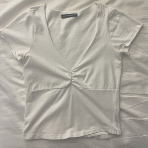 BRANDY MELLVILLE/ JOHN GALT gina teeshirts.